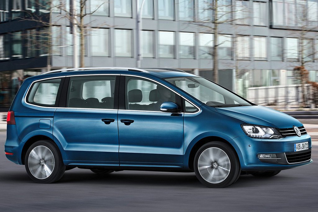 Volkswagen's updated Sharan to make debut at the Geneva Motor Show