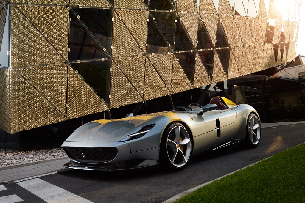 The Ferrari Monza SP1 and SP2 unveiled - Sgcarmart