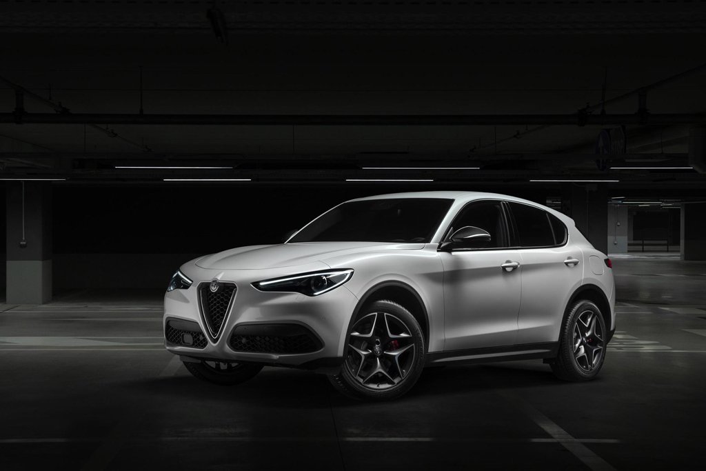 Performance meets luxury in the Alfa Romeo Stelvio Ti