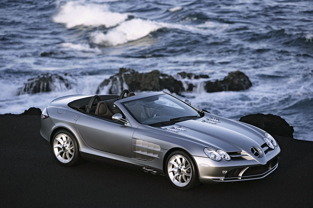 Mercedes-Benz SLR McLaren カタログ Mercedes-Benz SLR McLaren Roadster: An open-air adventure for all