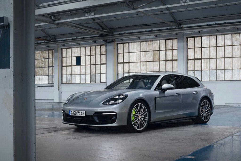 Porsche Singapore introduces the Sport Turismo models to the Panamera family