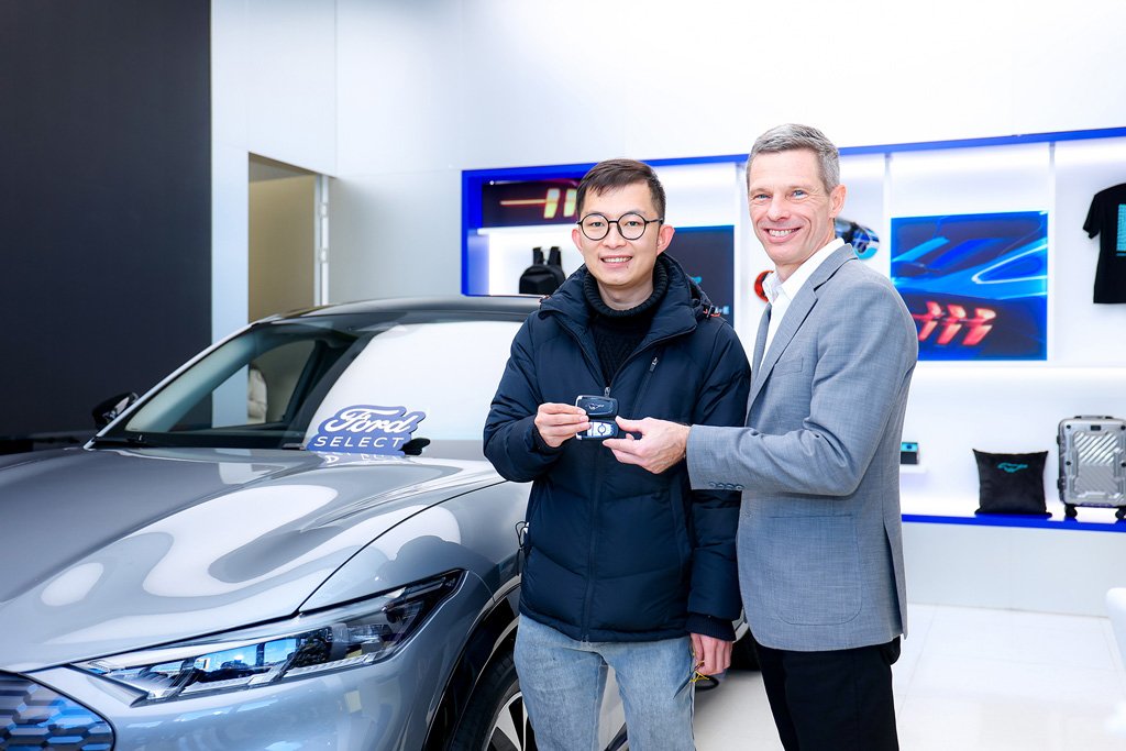 Ford Mustang Mach-E reaches first Chinese customers