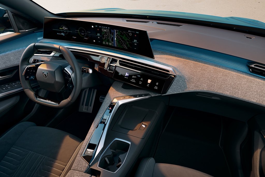 The next Peugeot 3008 will get a 21-inch curved display in its cabin
