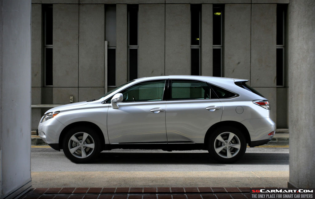 Lexus RX350 3.5 Moonroof (A) Review