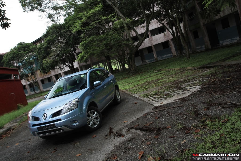 Renault Koleos 2.5 4x2 (A) Review