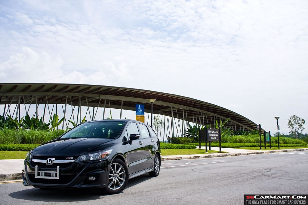 Honda Stream RSZ 1.8 (A) Review