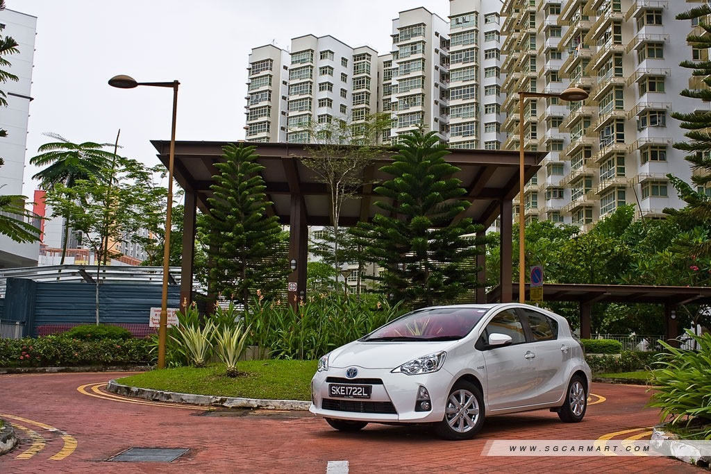 Toyota Prius C Hybrid 1.5 (A) Review