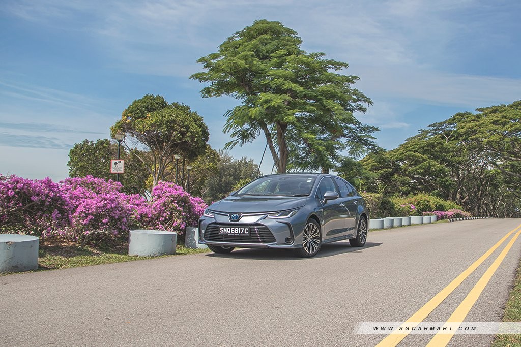 Toyota Corolla Altis Hybrid 1.8 (A) Review