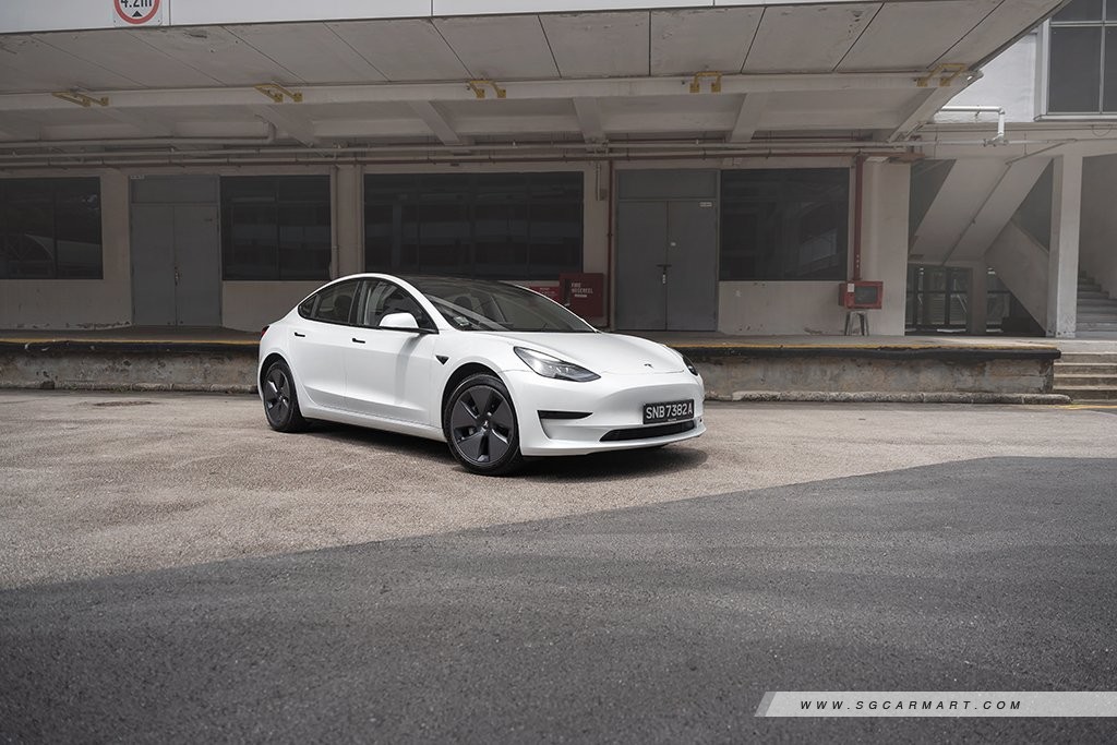 Tesla Model 3 Electric Standard Range Plus RWD 50 kWh (A) Review