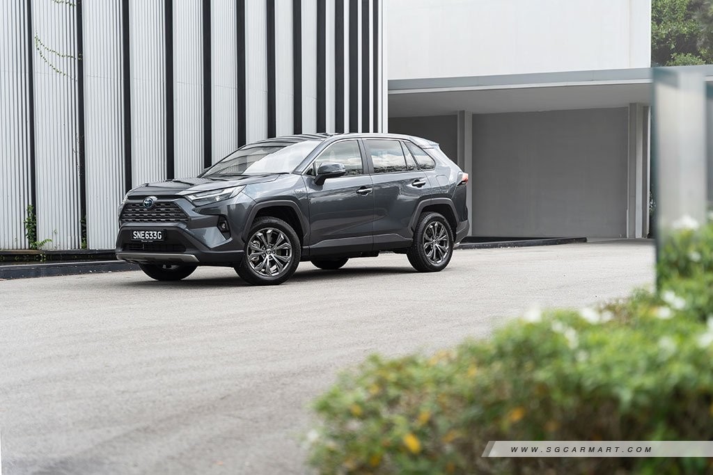 Toyota RAV4 Hybrid 2.5 Premium (A) Review