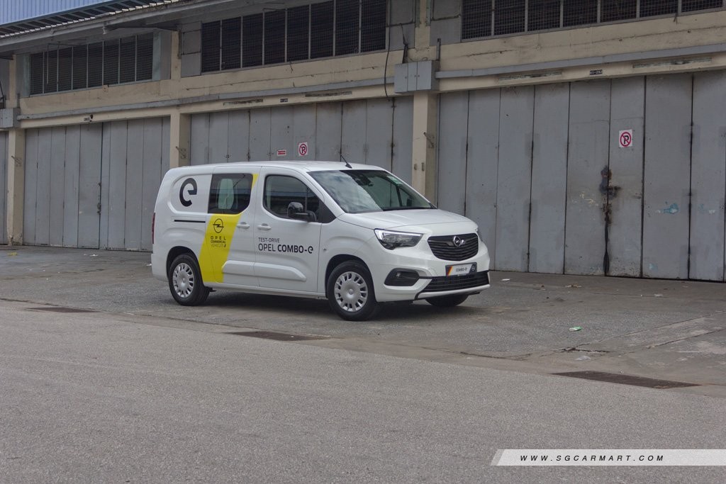 Opel Combo-e Electric 50 kWh (A) Review