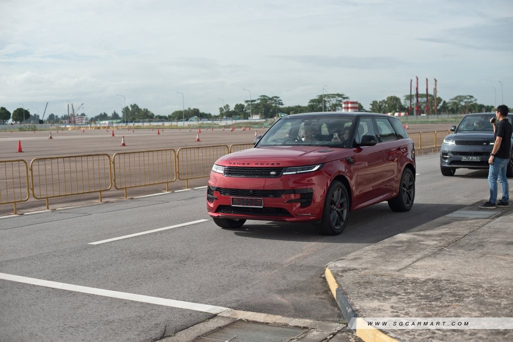 Land Rover Range Rover Sport Mild Hybrid 3.0P Dynamic SE (A) First Drive Review