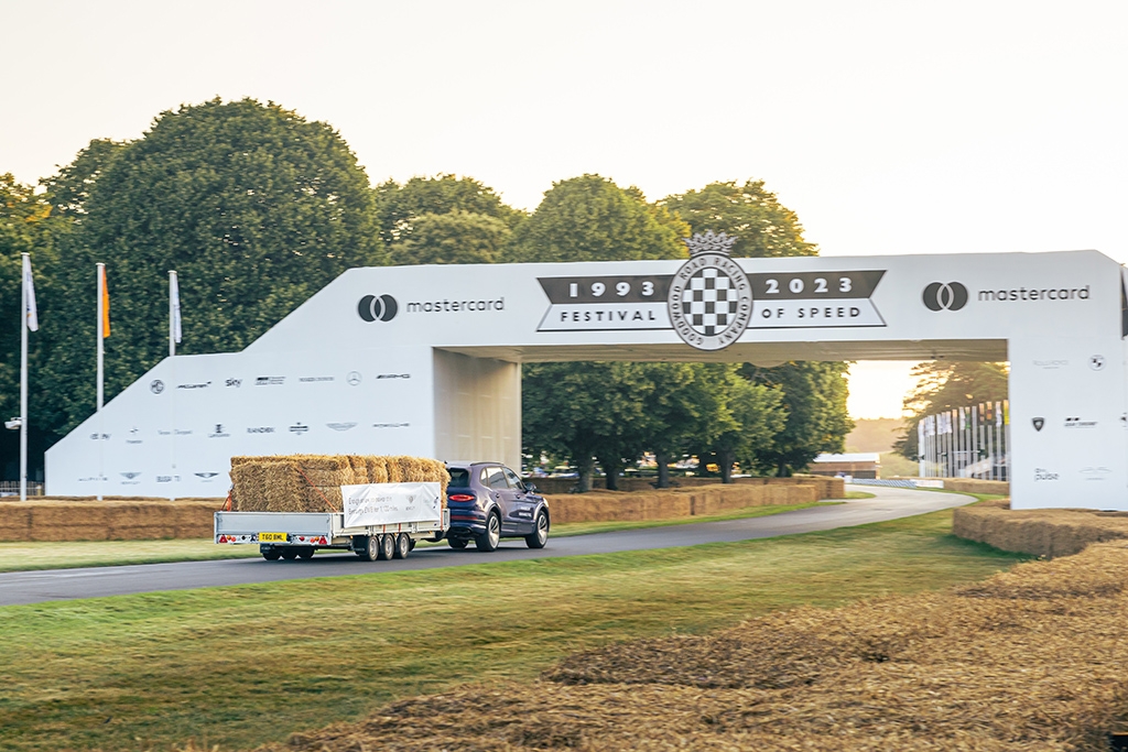 Bentley showcases the power of renewable fuel at Goodwood