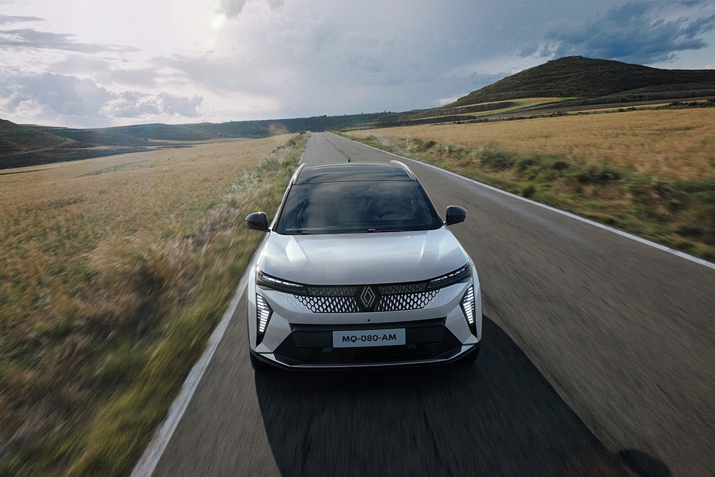 Renault reveals new Scenic E-Tech electric