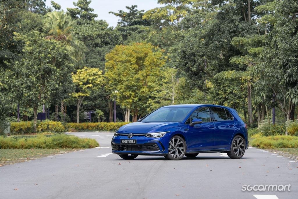 Volkswagen Golf R-Line review - Sgcarmart