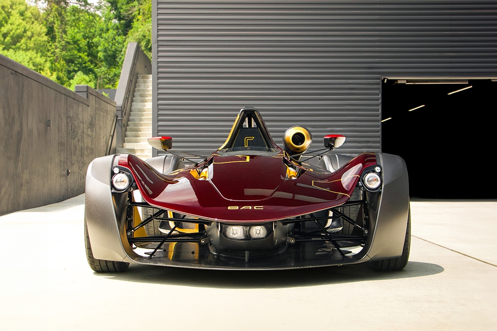 Youtuber CaptainSparklez takes delivery of his BAC Mono R