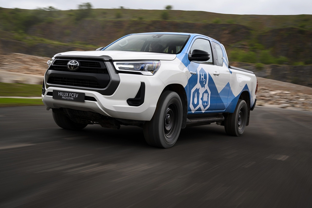 Toyota fuel cell Hilux project reaches demonstration phase