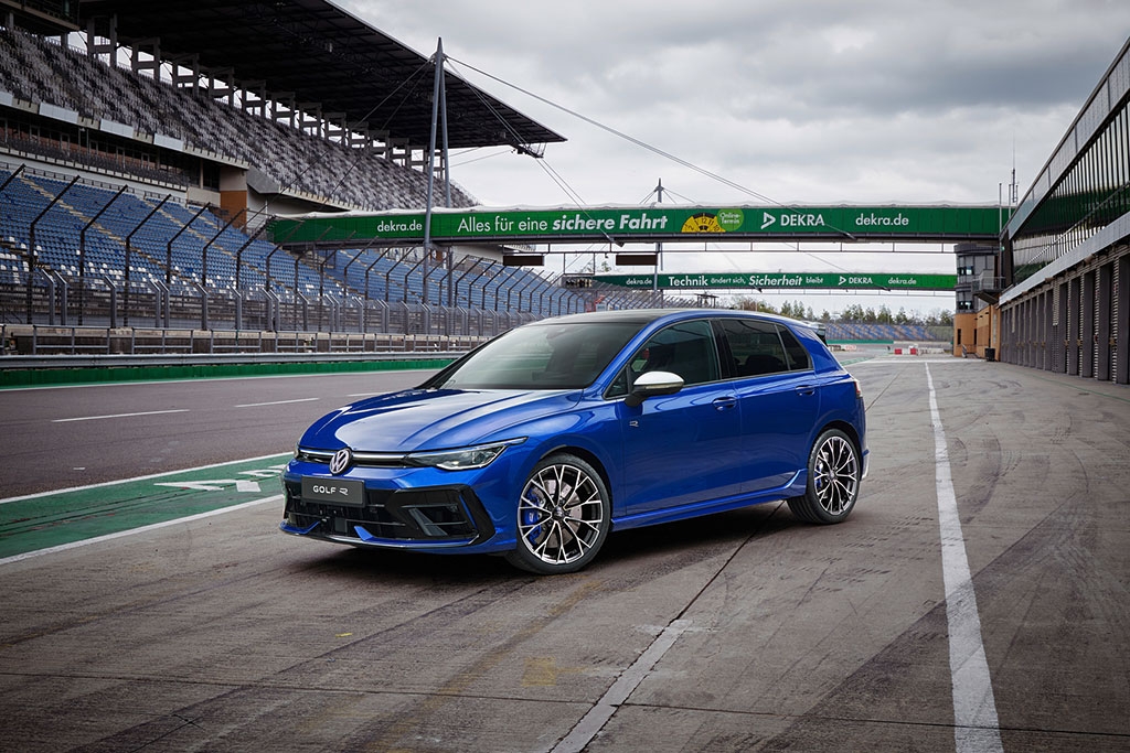 Volkswagen Golf R now offers 329bhp