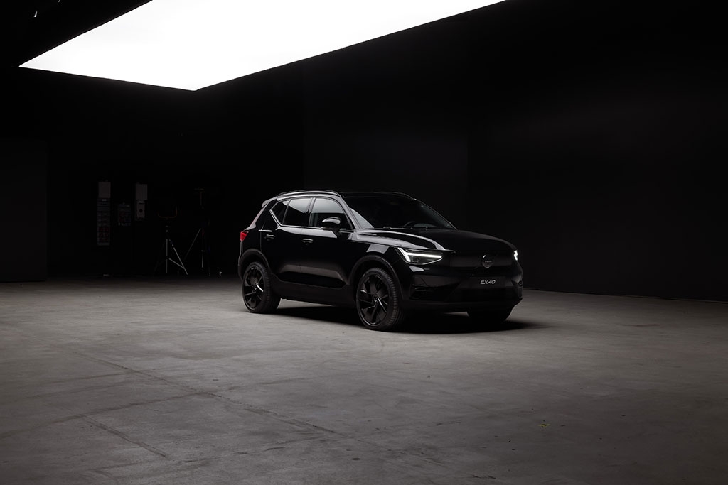 Volvo brings Black Edition models to the U.K.