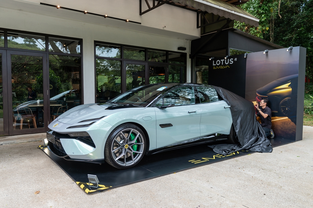 Lotus Emeya hyper-grand tourer now in Singapore