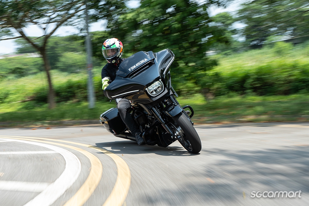 Harley-Davidson Street Glide 117 Review