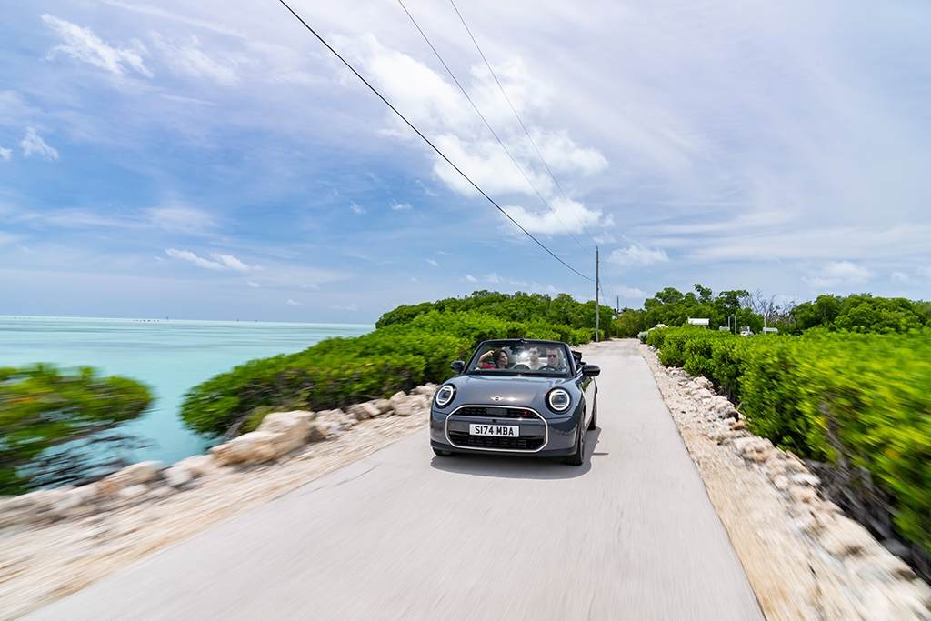 MINI unveils new Cooper Convertible