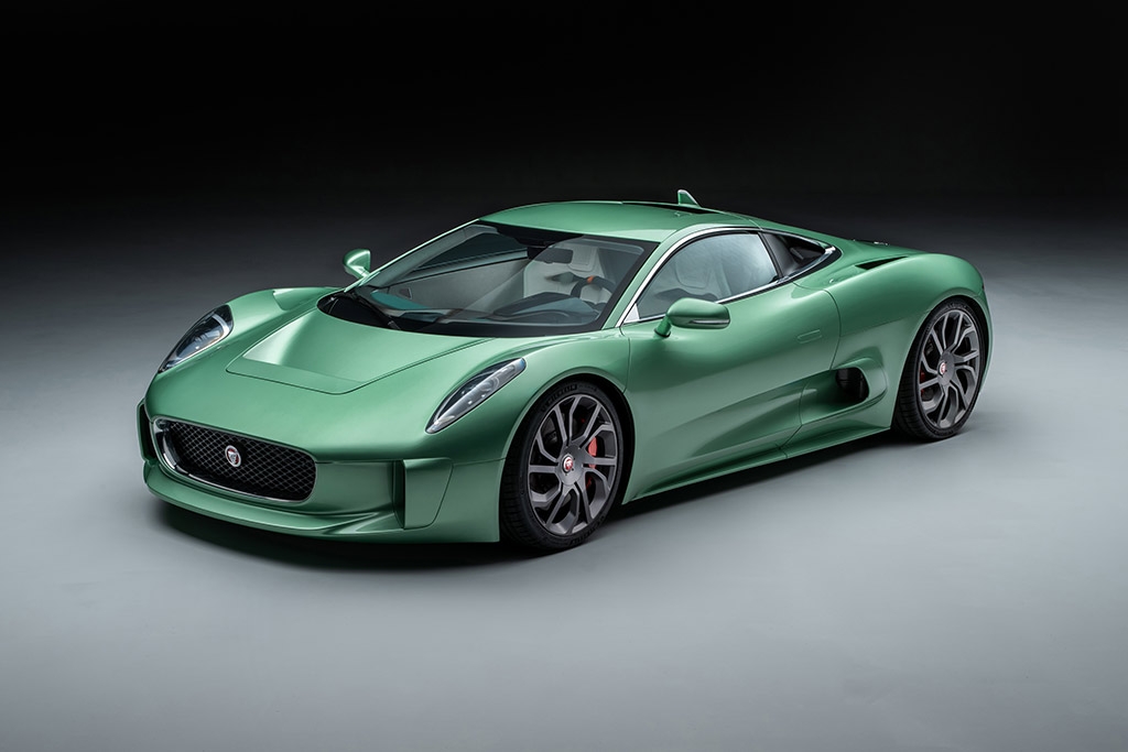 CALLUM unveils second bespoke commission of the Jaguar C-X75