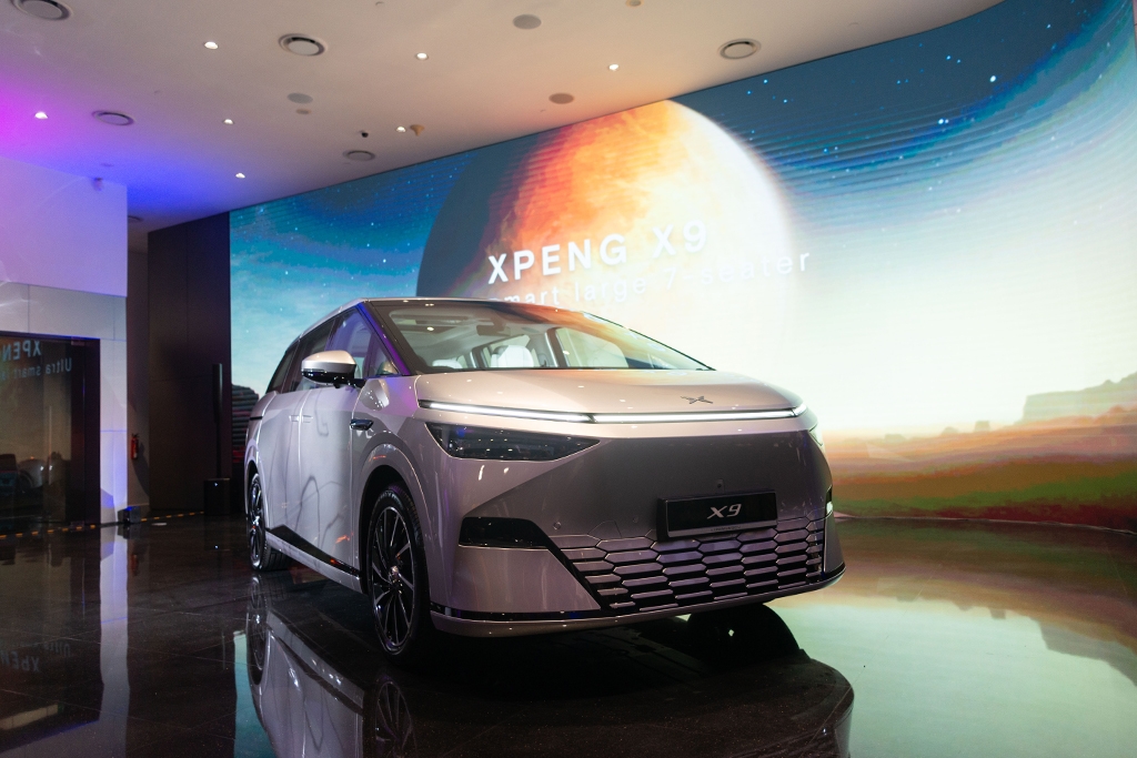 The XPENG X9 takes centre stage at new showroom opening