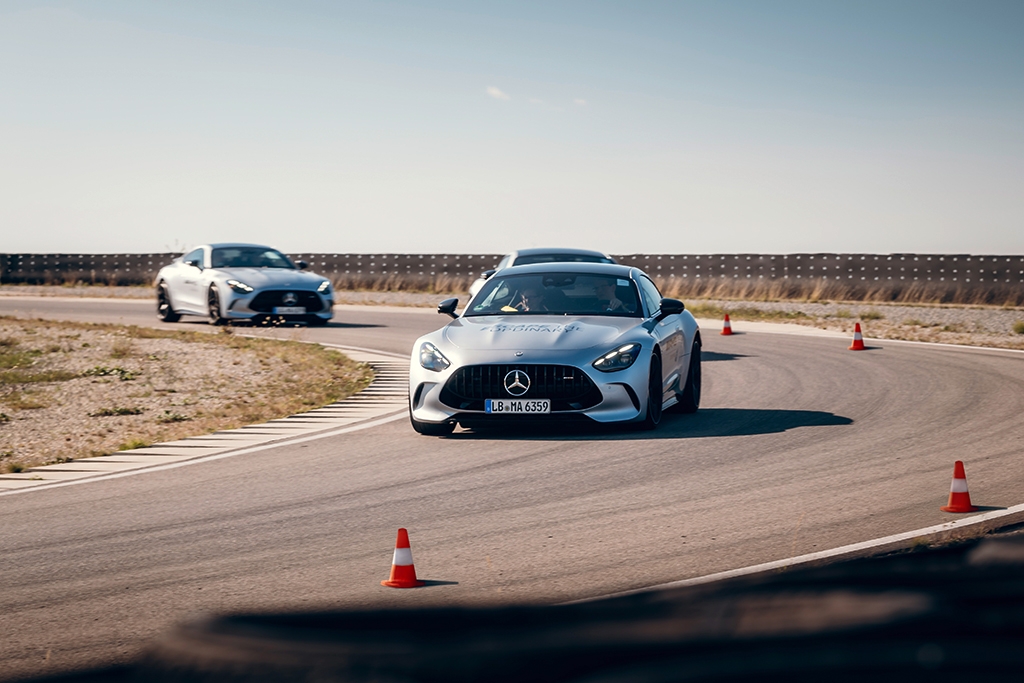 Mercedes offers new 2025 AMG Experience summer programme