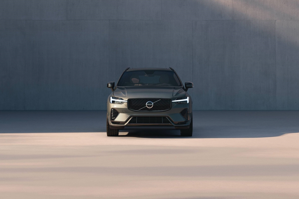 Volvo Cars unveils updated XC60