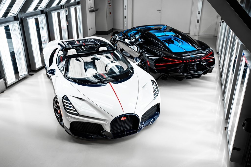 Bugatti begins deliveries of the Mistral