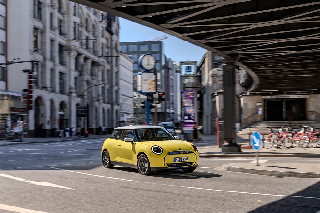 Fully electric MINI Cooper gets five-star Euro NCAP rating