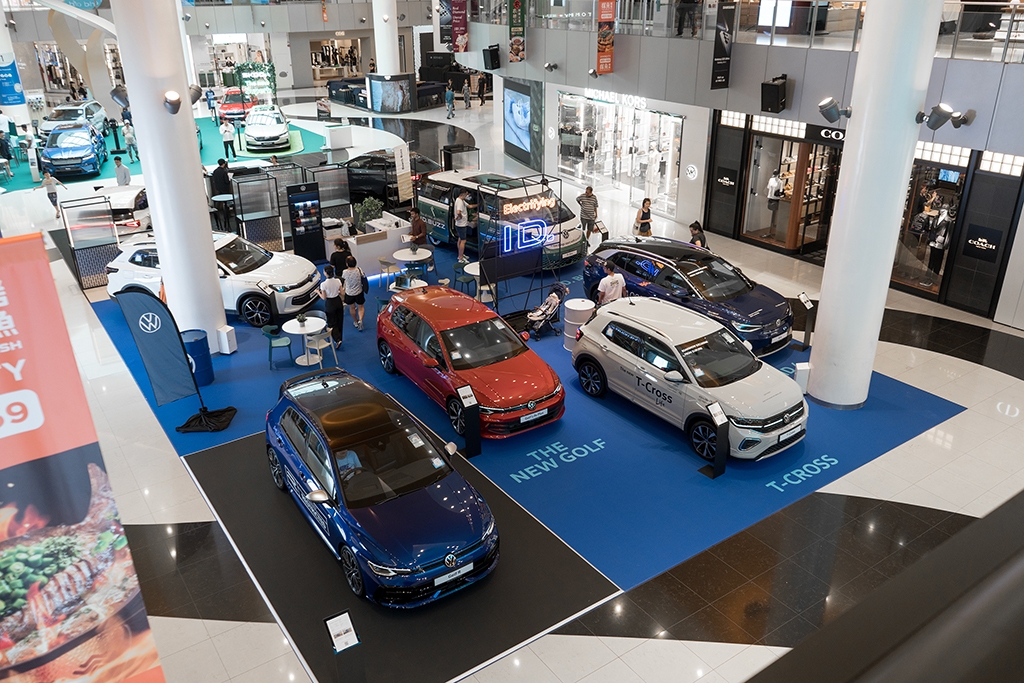Volkswagen Golf R arrives in Singapore