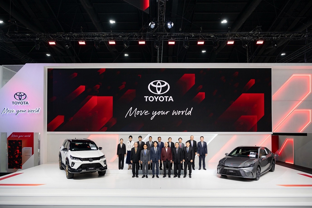 Toyota "evolves" its Move Your World initiative in Bangkok