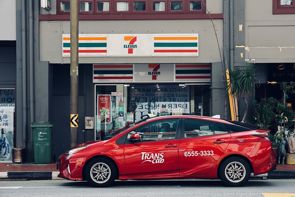 LTA awards street-hail service operator licence to GrabCab
