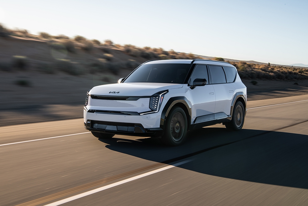 2026 Kia EV9 Nightfall Edition debuts at NY Auto Show