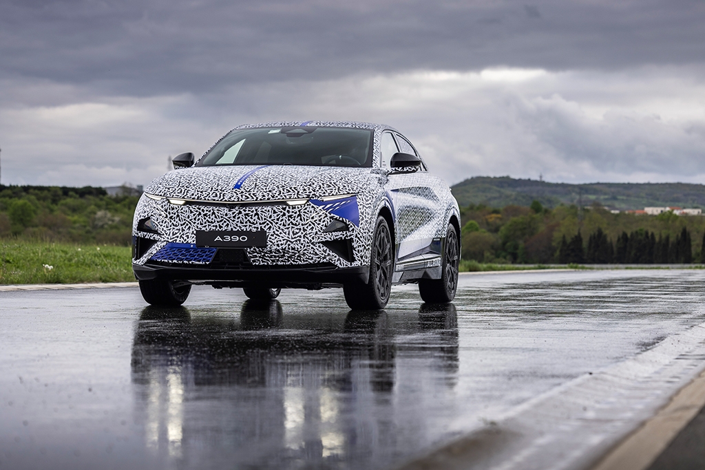 Alpine's 70th anniversary sees public showcase of new A390