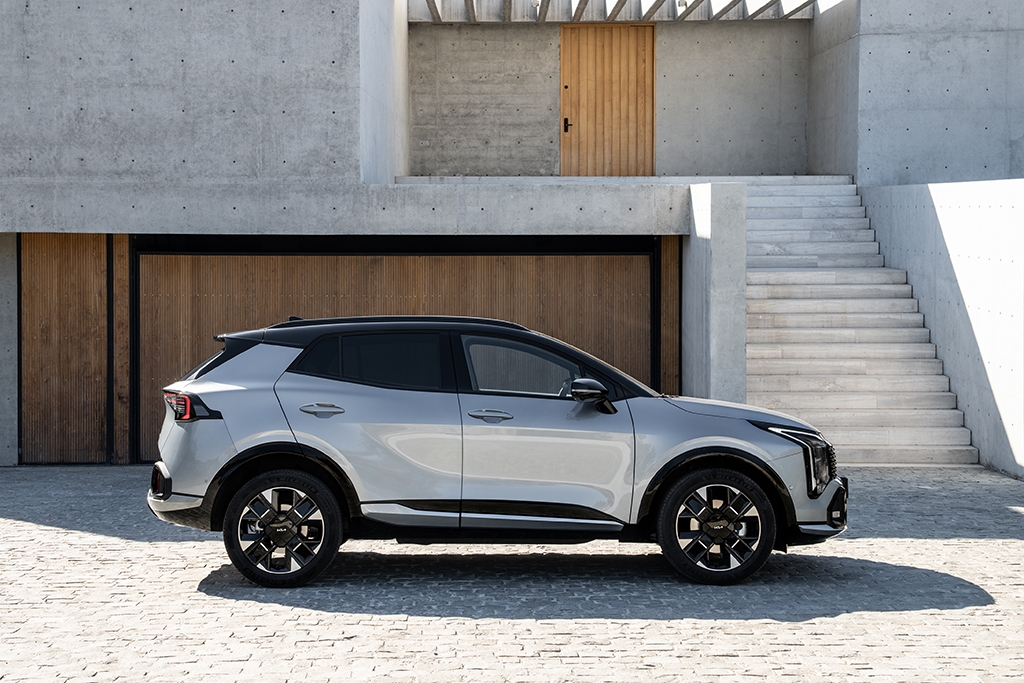 All-new Kia Sportage revealed with two powertrain choices