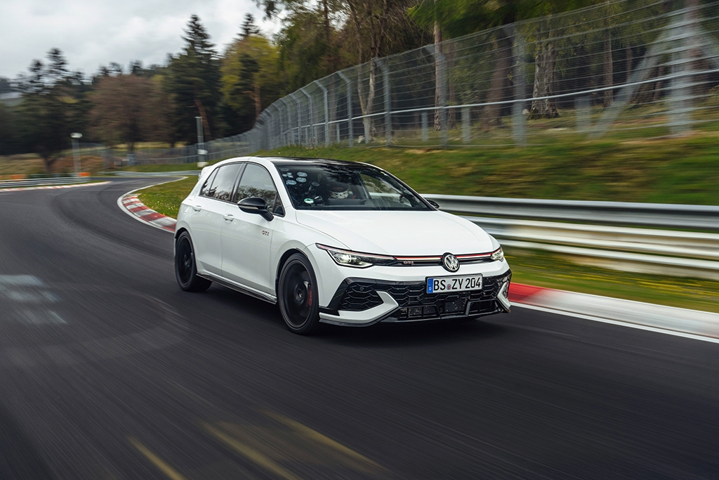 New Golf GTI Edition 50 impresses on the Nordschleife track