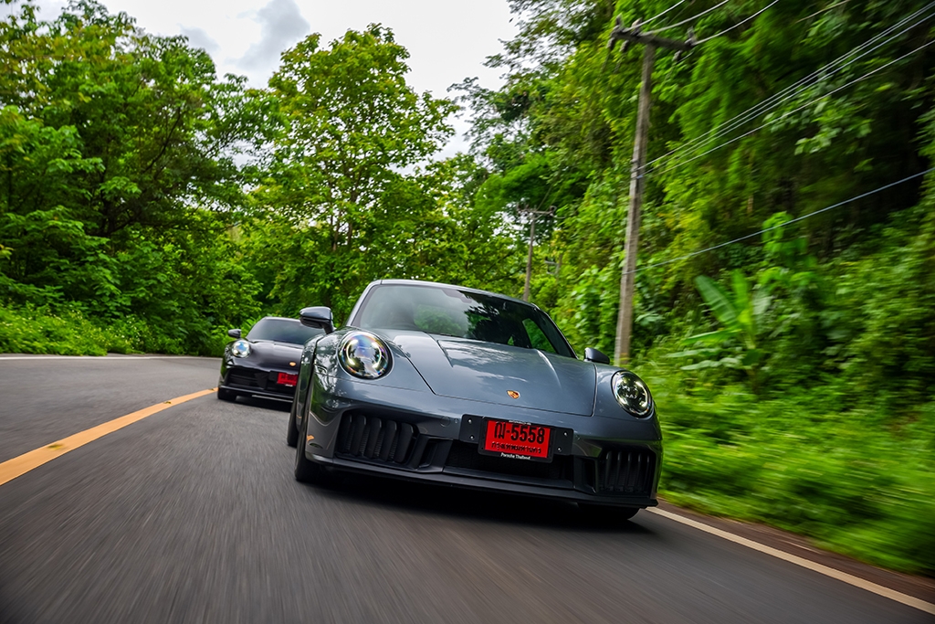 Porsche hosts regional media drive of new 911 GTS T-Hybrid