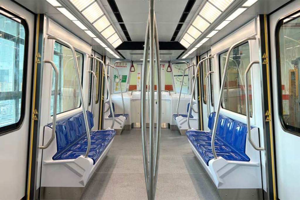 Sengkang-Punggol LRT line gets new LRVs