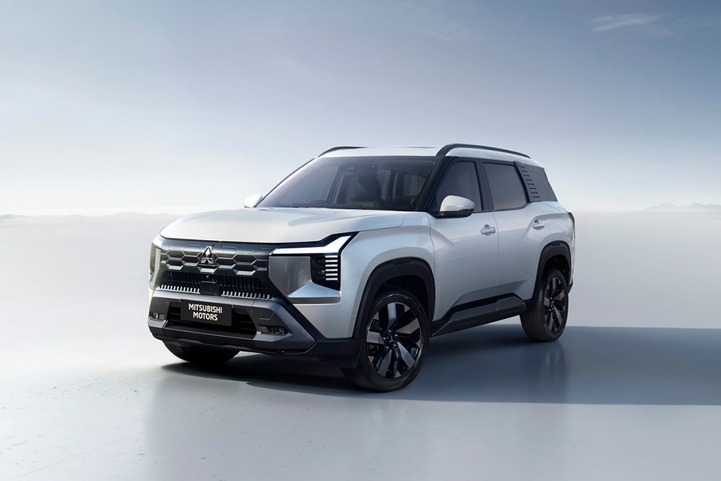 Mitsubishi premieres all-new Destinator in Indonesia