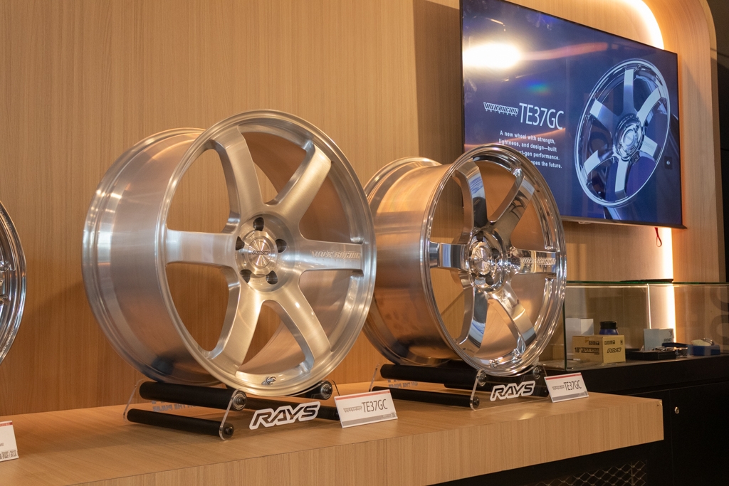 RAYS showcases latest rims in Singapore at Stamford Tyres