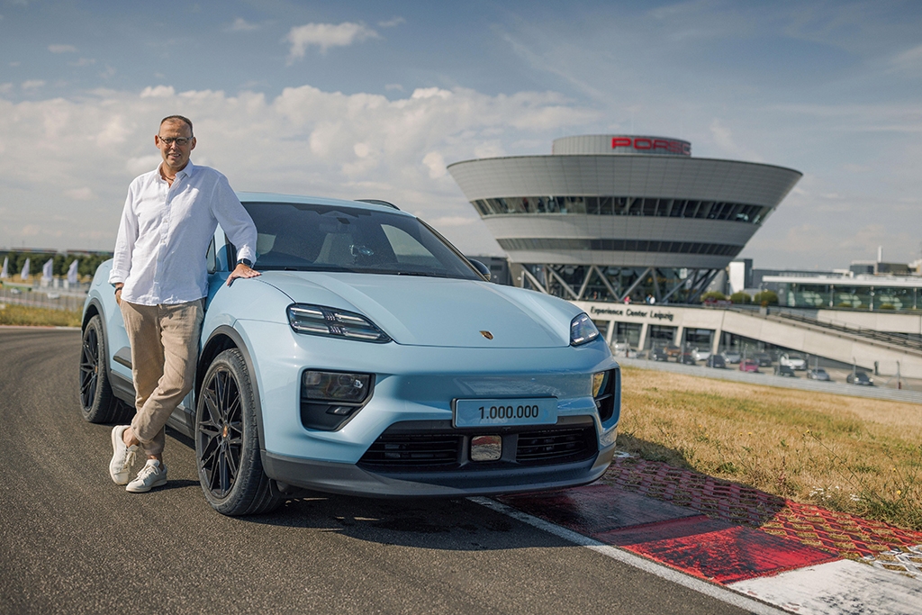 One millionth Macan rolls off the line in Leipzig
