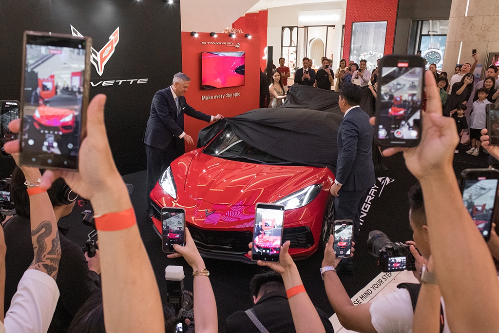 Corvette Stingray lands in Singapore