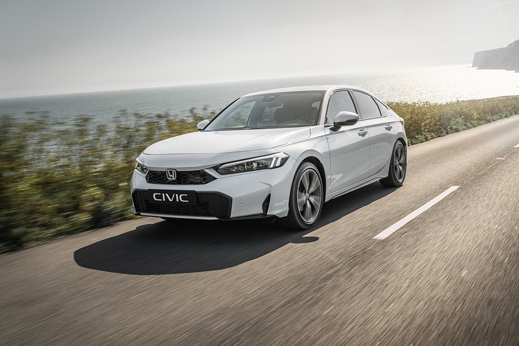 Honda U.K. gives the Civic e:HEV a refresh