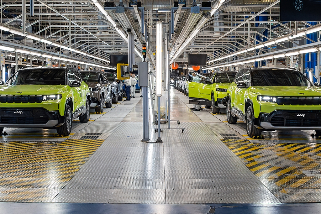 Jeep starts production of new Compass at its Melfi plant
