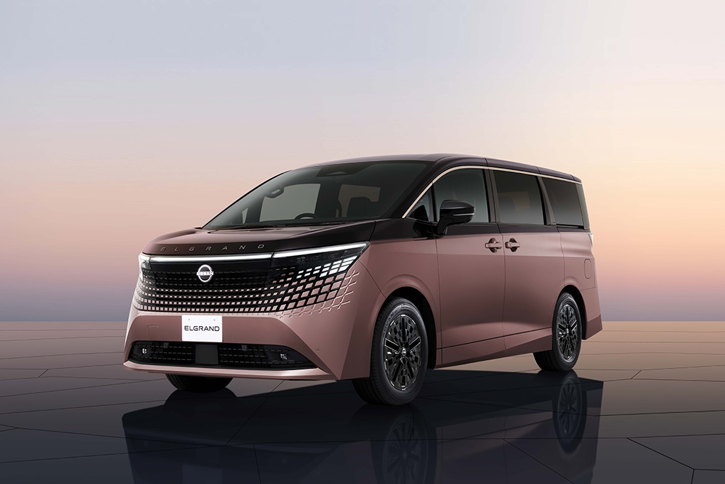 The Nissan Elgrand is making a grand return