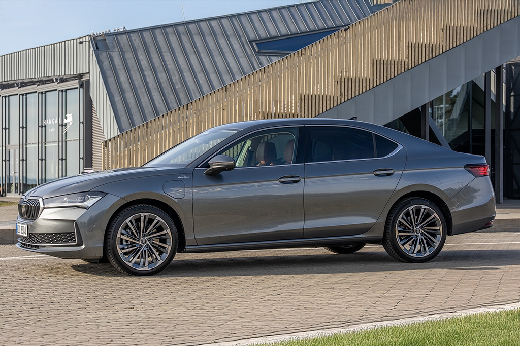 Skoda releases 268bhp plug-in hybrid Superb