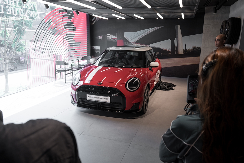 MINI 1965 Victory Edition arrives in Singapore